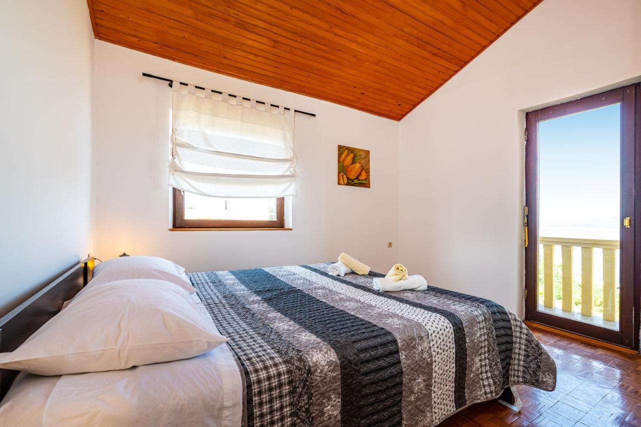 Apartment Sea And Mountain With Pool Novigrad  Стая снимка